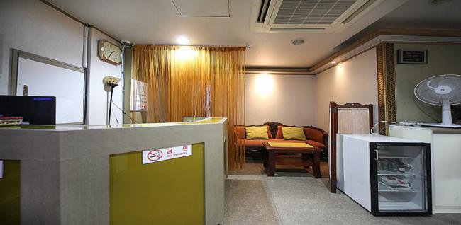 썬테라피 (신논현역) 내부사진 1